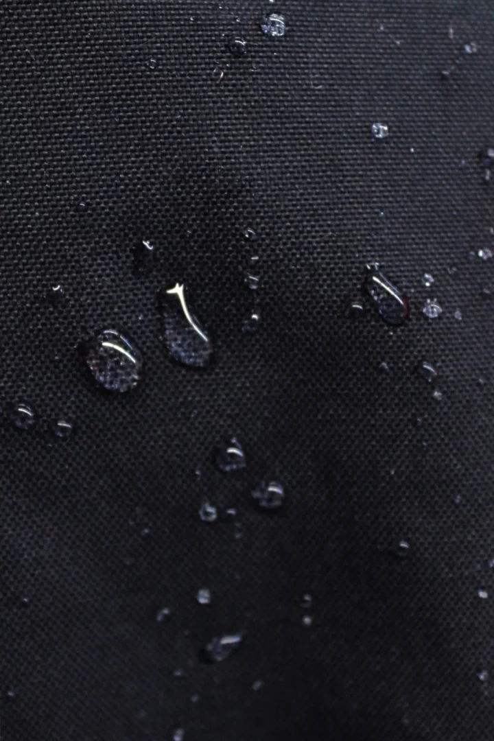 NAHAK | Botte pour chien - surface enneigée