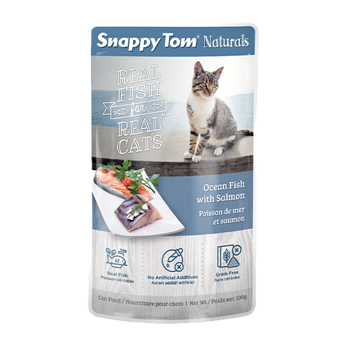SNAPPY TOM | Pochette Naturals pour chats poisson de mer et saumon 100g. Nature Animale, votre référence en alimentation animale à Mascouche.