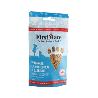 FIRSTMATE | Gâterie mini poisson pacifique bleuet. Nature Animale, votre référence en alimentation animale à Mascouche.