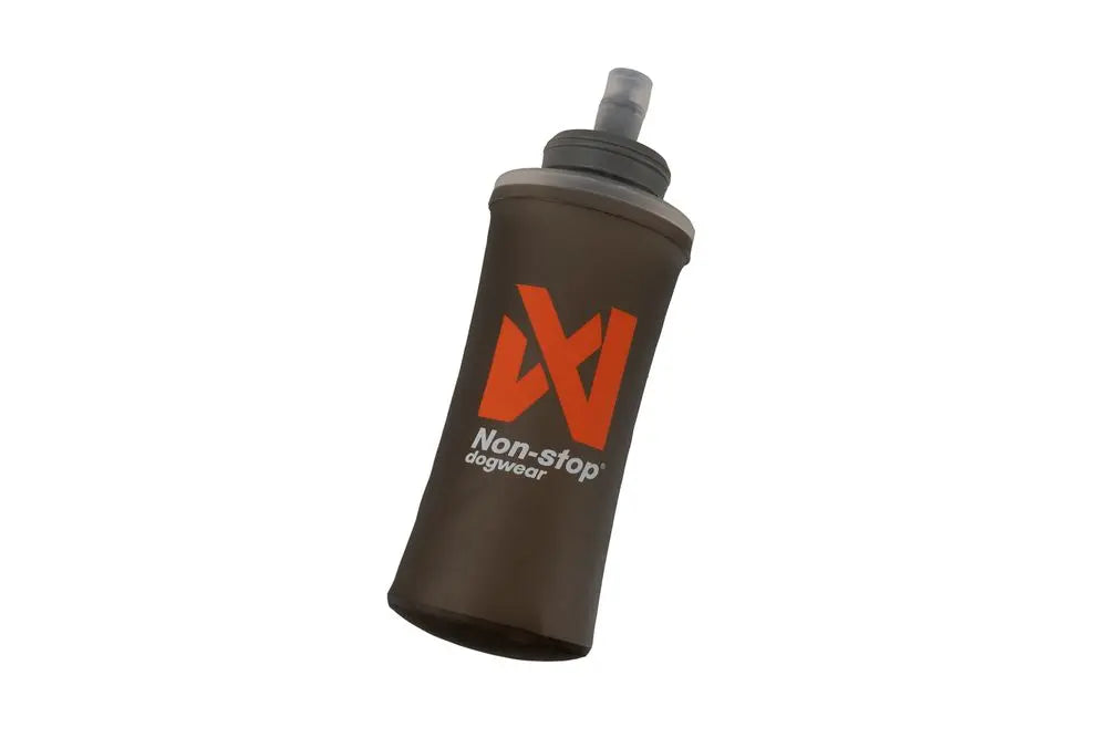 NON STOP | Gourde souple robuste 500ml. Nature Animale, votre référence en alimentation animale et sport canin à Mascouche.