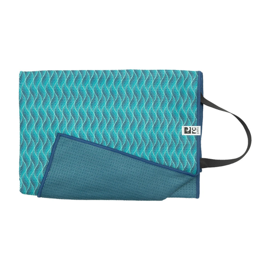RC PET | Tag along towel waves