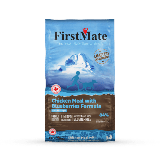 FIRSTMATE | Ingrédient limité poulet et bleuet. Nature Animale, votre référence en alimentation animale au Québec.