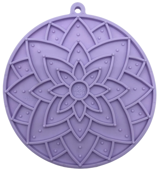 SODAPUP | Lotus mauve E-Mat avec ventouses, Nature Animale, votre référence en alimentation animale à Mascouche.
