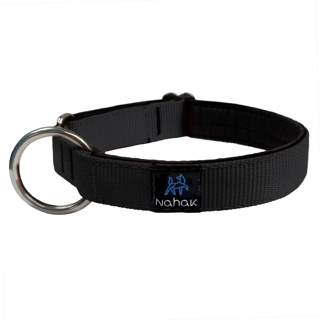 NAHAK | Collier noir pour chien - rembourré. Nature Animale, votre référence en alimentation animale et sport canin à Mascouche.